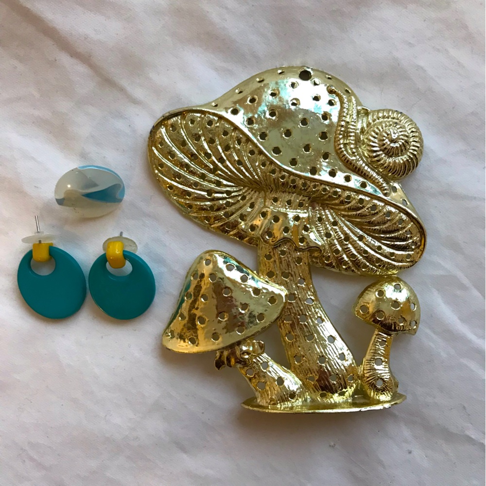 Torino Mushroom Earring Holder